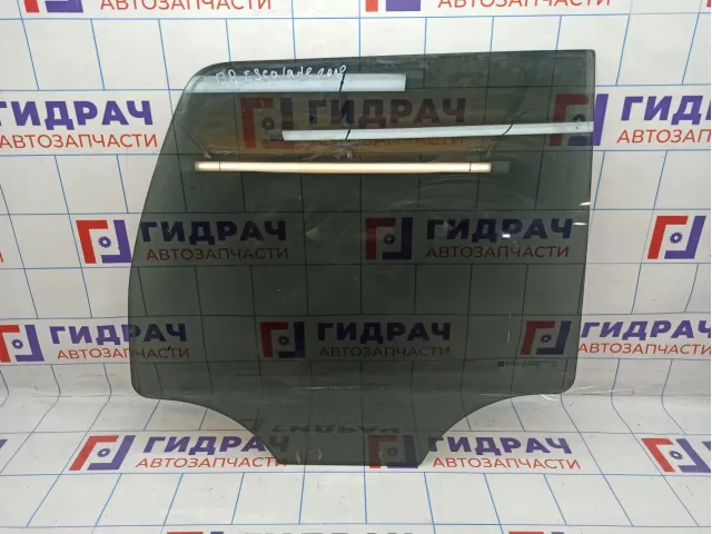 Стекло двери задней правой Cadillac Escalade III 15140726.