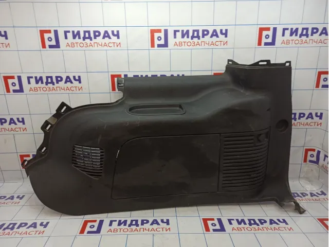 Обшивка багажника правая Cadillac Escalade III 20986766. Потертости.