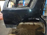 Крыло заднее правое Cadillac Escalade III . Красилось. Дефект ЛКП.