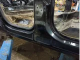 Порог со стойкой правый Cadillac Escalade III .