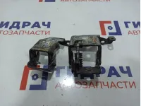 Петли двери передней правой Cadillac Escalade III .