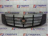 Решетка радиатора Cadillac Escalade III 23190289. Дефект хрома.Трещина.