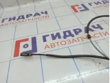 Трос стояночного тормоза центральный Cadillac Escalade III 15183623.