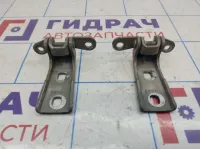 Петли двери передней левой Cadillac SRX