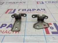 Петли двери задней правой Cadillac SRX