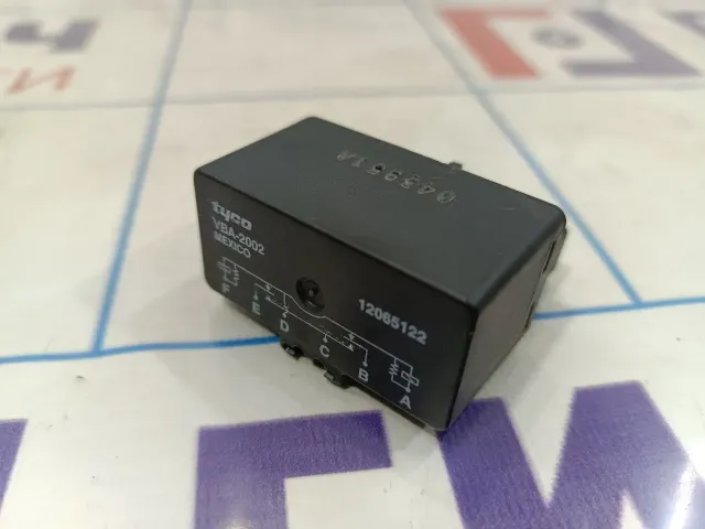 Реле центрального замка Cadillac SRX 12065122