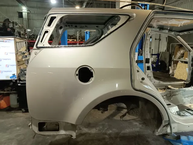 Крыло заднее правое Cadillac SRX