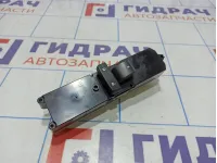 Кнопка стеклоподъемника передняя правая Cadillac SRX 15297032