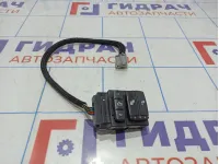 Кнопка обогрева сиденья переднего левого Cadillac SRX