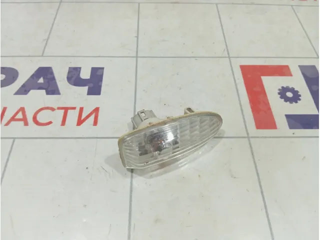 Повторитель на крыло Chery IndiS A213731010