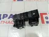 Кронштейн бампера передний правый Chery IndiS S18D2803546