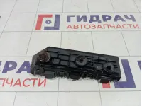 Кронштейн бампера передний правый Chery IndiS S18D2803542