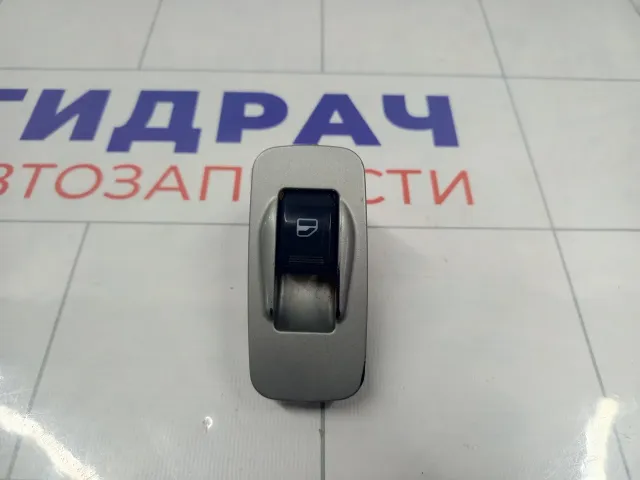 Кнопка стеклоподъемника Chery Tiggo T113746050