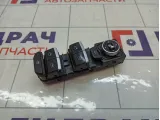 Блок управления стеклоподъемниками Chery Tiggo 808000331AA