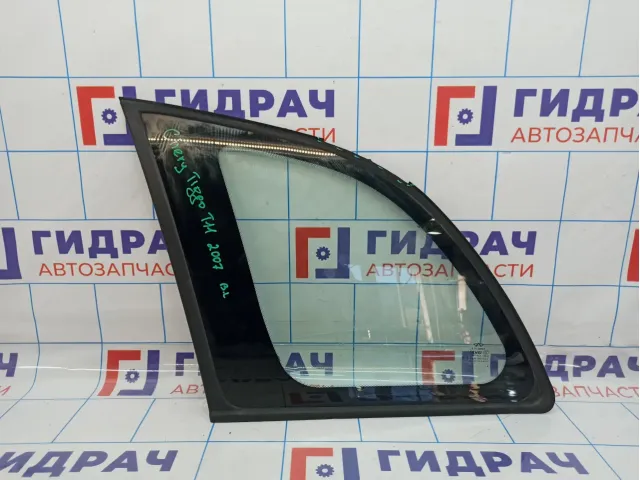 Стекло кузовное глухое левое Chery Tiggo T11 T115202010. Дефект уплотнителя.