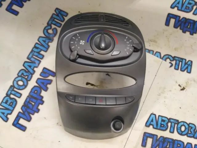 Блок управления печкой консоль Chery indiS