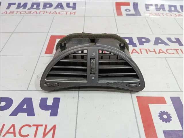 Дефлектор воздушный центральный Chery indiS S185305110BA