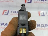 Датчик включения стопсигнала Chery indiS A113720011