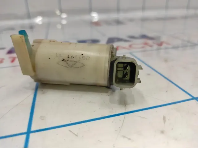 Насос омывателя Chery indiS A215207023.