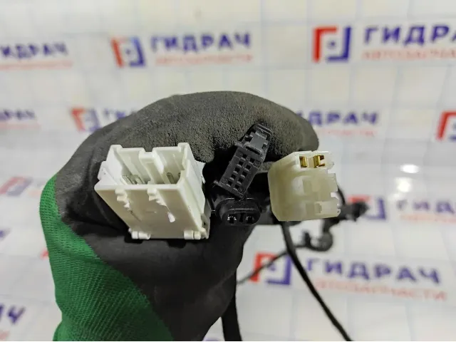 Проводка двери задней левой Chery indiS S183724090.