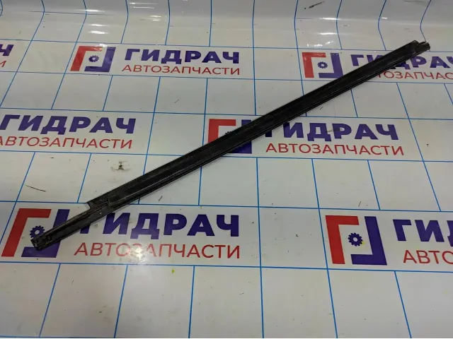 Накладка стекла переднего левого Chery indiS S185206115.