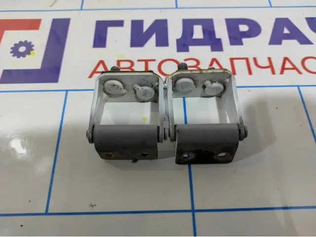Петли двери багажника Chery indiS S186306010DY.