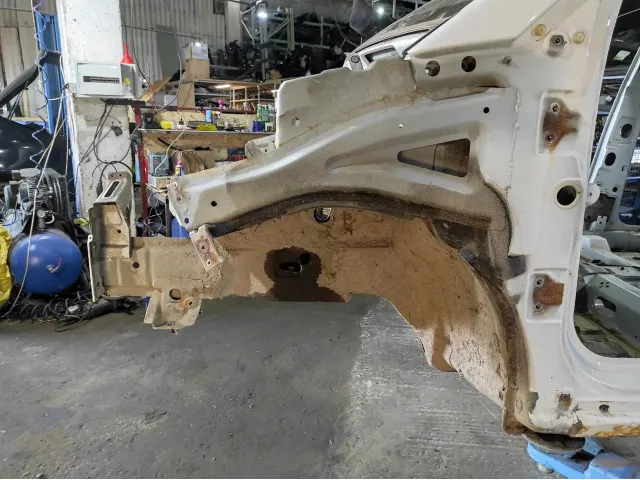 Лонжерон передний левый Chery indiS .