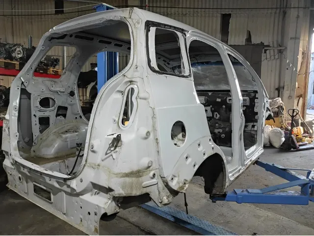 Крыло заднее правое Chery indiS .