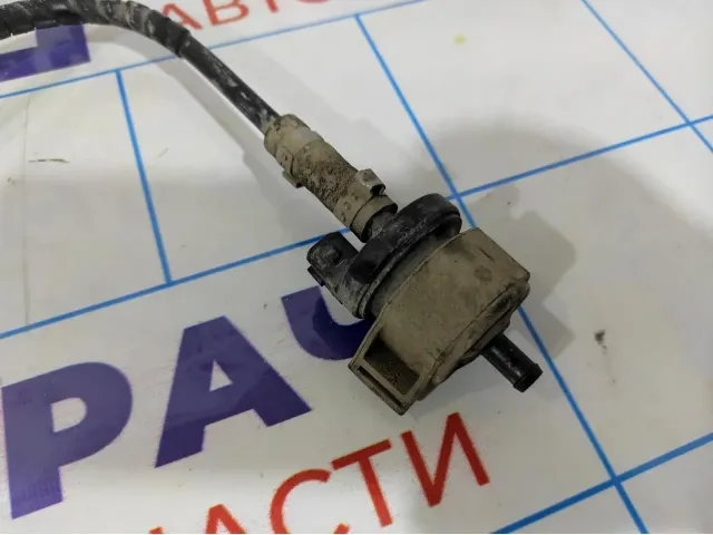 Клапан электромагнитный Chery indiS A111208211. Продувки адсорбера.