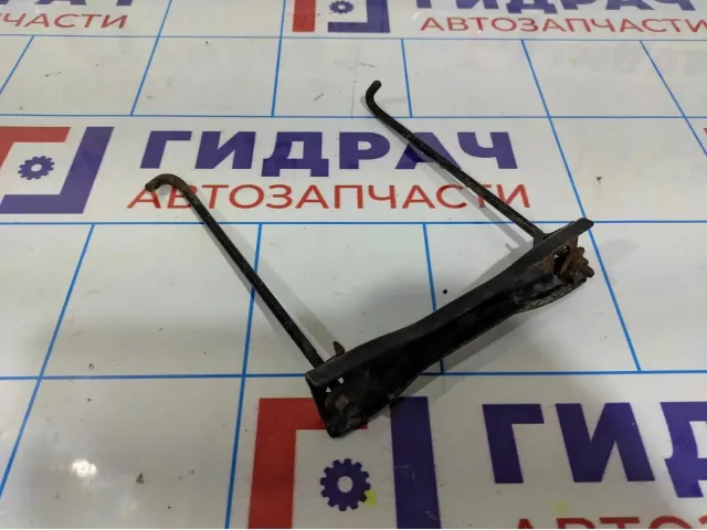 Крепление аккумулятора Chery indiS S123703015CA.