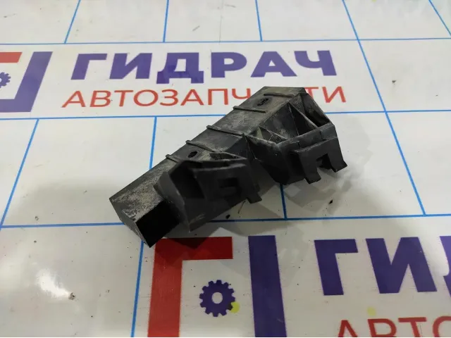 Кронштейн фар правый Chery indiS S18D2803546.