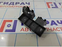 Кронштейн фар левый Chery indiS S18D2803545.