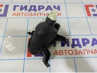 Фонарь задний в бампер правый Chery indiS S18D3732040.