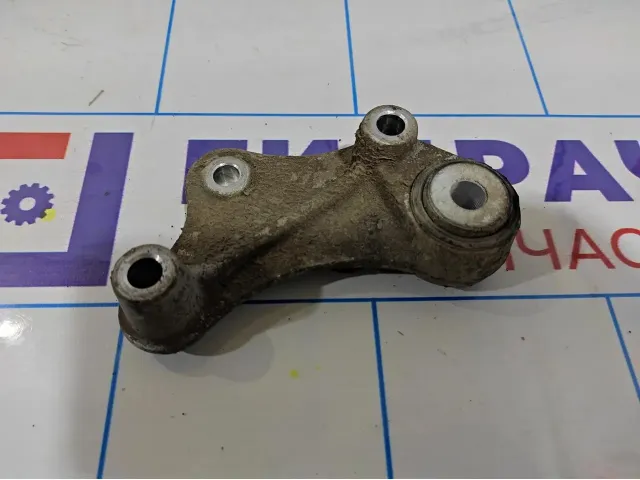 Кронштейн двигателя задний Chery indiS S18D1001710.