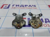 Петли двери передней правой Chevrolet Lacetti (J200)