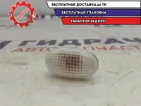 Повторитель на крыло Chevrolet Aveo 96415789.