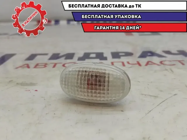 Повторитель на крыло Chevrolet Aveo 96415789.