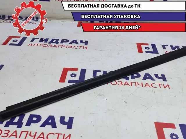 Накладка стекла заднего правого Chevrolet Aveo 96583075.