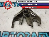 Кронштейн крепления троса КПП Chevrolet Cobalt 24580967 Отличное состояние