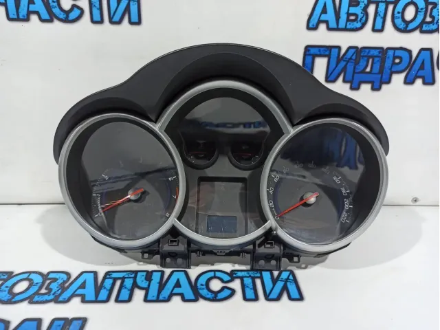 Панель приборов Chevrolet Cruze 95990336.