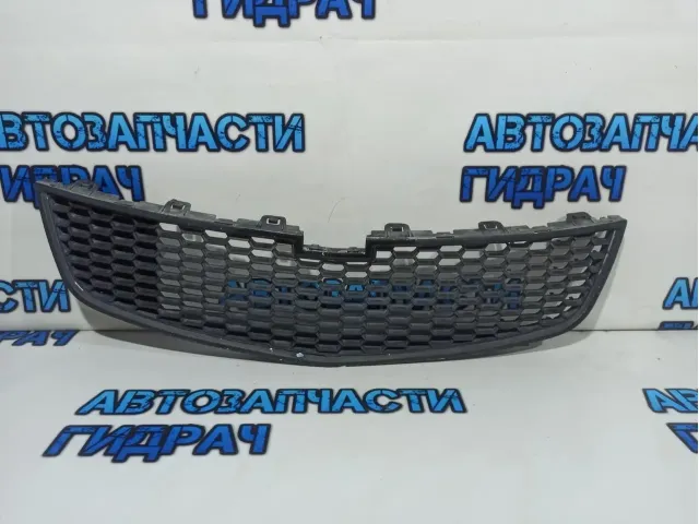 Решетка радиатора нижняя Chevrolet Cruze.