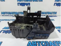Крепление АКБ Chevrolet Cruze 13354419.
