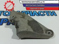 Кронштейн генератора Chevrolet Cruze 96852142.