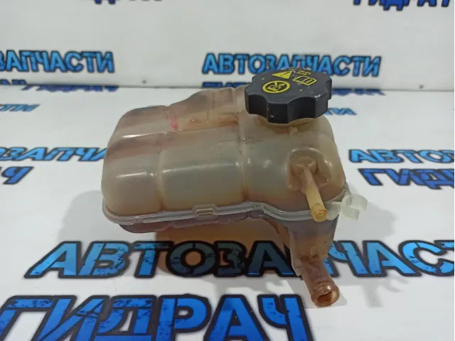 Бачок расширительный Chevrolet Cruze 13360063.