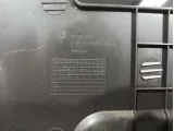 Корпус бардачка Chevrolet Cruze 96985561. Сломано крепление плафона.
