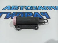Демпфер бардачка Chevrolet Cruze 96933511.