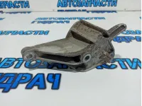 Кронштейн опоры двигателя Chevrolet Cruze 13248667.