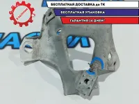 Кронштейн крепления крыла правое Chevrolet Cruze 96899404. Дефект.