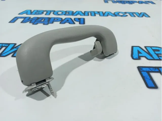 Ручка внутренняя потолочная задняя левая Chevrolet Cruze 95025626.