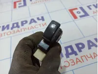 Кнопка стеклоподъемника переднего правого Chevrolet Aveo (T250) 96652191